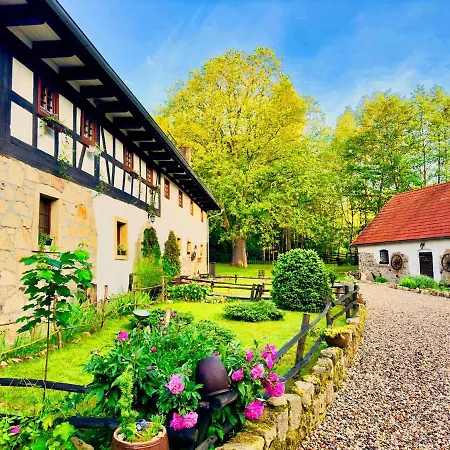 Couple Retreat In A Historic Loft Surrounded By Nature * Ploczki Gorne