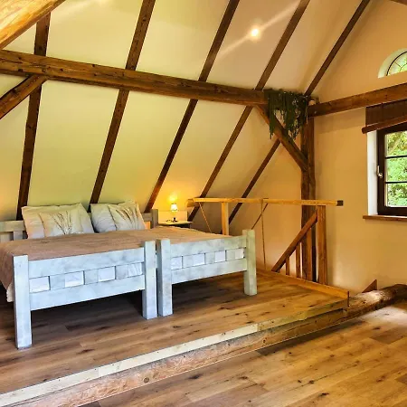 شقة Couple Retreat In A Historic Loft Surrounded By Nature *